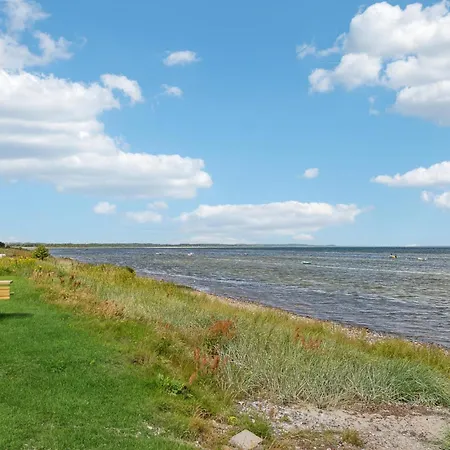 Дом отдыха Awesome In With Kitchen